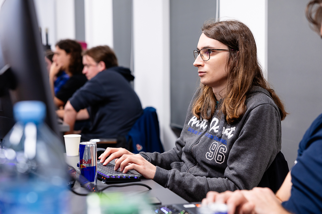 Hacking night 2025.10.17 small-1776