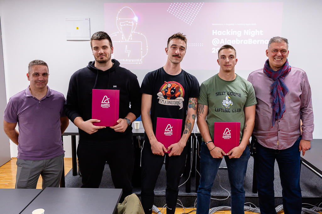 Hacking night 2025.10.17 small-2121