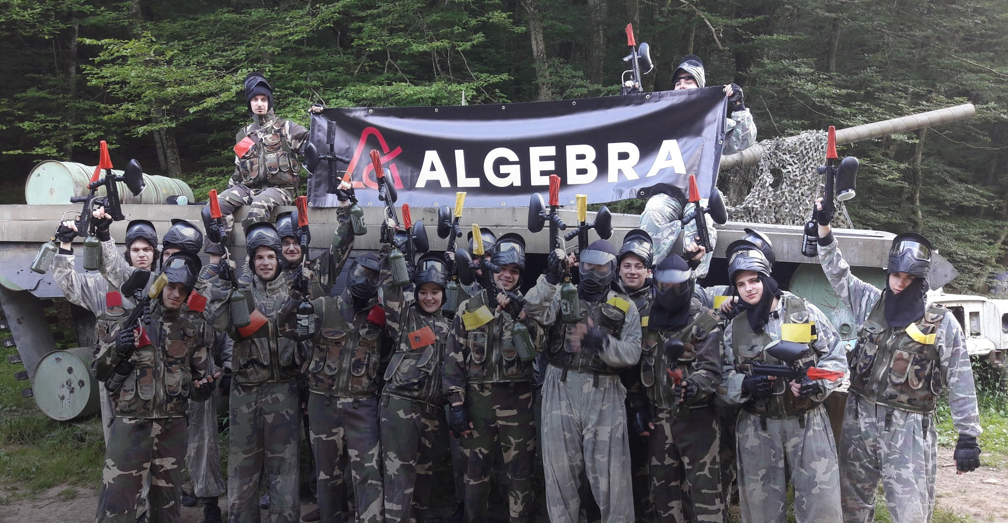 Image for Studenti Algebre na paintball-u